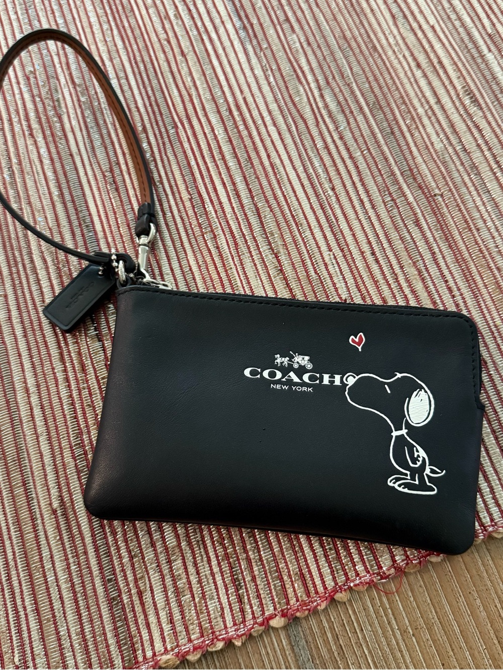 COACH Black Snoopy Kiss Wristlet with Strap, new without tags - Picture 2 of 5